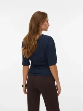 Awnavaro T-shirt