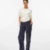 Broek met normale pasvorm en middelhoge taille