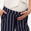 Broek met normale pasvorm en middelhoge taille