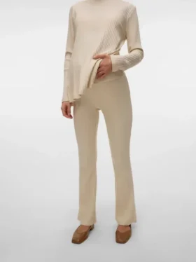 Broek met uitlopende pijpen