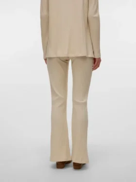 Broek met uitlopende pijpen