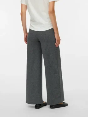 Broek met uitlopende pijpen