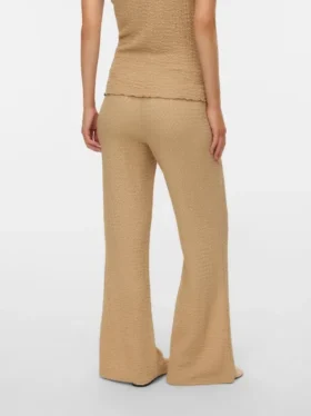 Broek met uitlopende pijpen