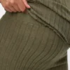 Broek met uitlopende pijpen