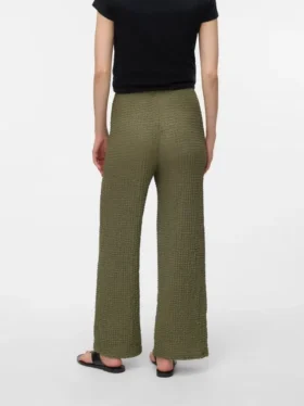 Broek met uitlopende pijpen en hoge taille