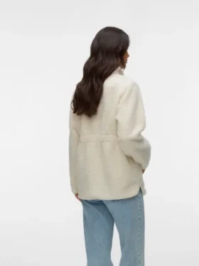 Jas met hoge kraag