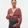 Regular fit, V-hals, omgeslagen manchetten, verlaagde schouders, pullover