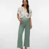 Top met V-hals en cropped pasvorm