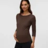 Tops met strakke pasvorm en boothals