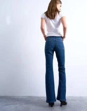 Tsjamie High Rise Flared Fit-Jeans