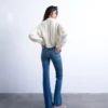 Tsjamie jeans met hoge taille en uitlopende pijpen