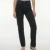 Tsyvonne Straight Fit-Jeans