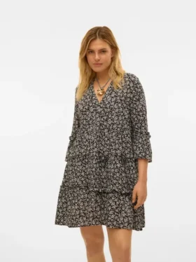 Vmeasy kort jurkje met Shorts