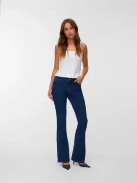 Vmelly-Jeans met middelhoge taille en uitlopende pijpen