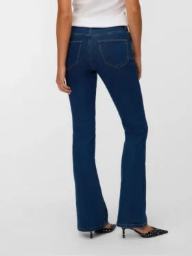 Vmelly-Jeans met middelhoge taille en uitlopende pijpen