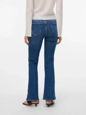 Vmphoebe jeans met middelhoge taille en uitlopende pijpen