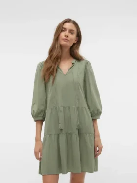 Vmpretty kort jurkje