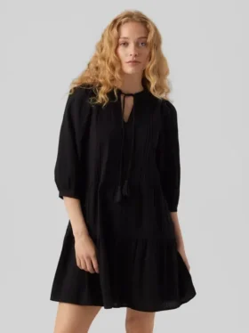 Vmpretty kort jurkje