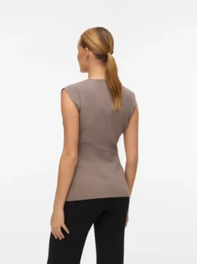Vmwera maatpakken vest